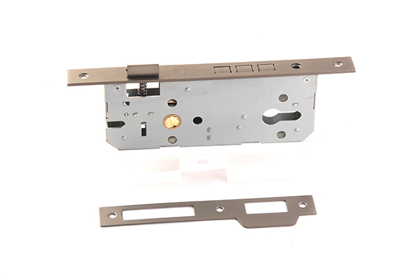 85X45 LOCK BODY G/BLACK 12175