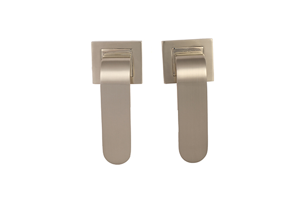 DOOR ICON WAVE ROSE HANDLE 130 SS 5493